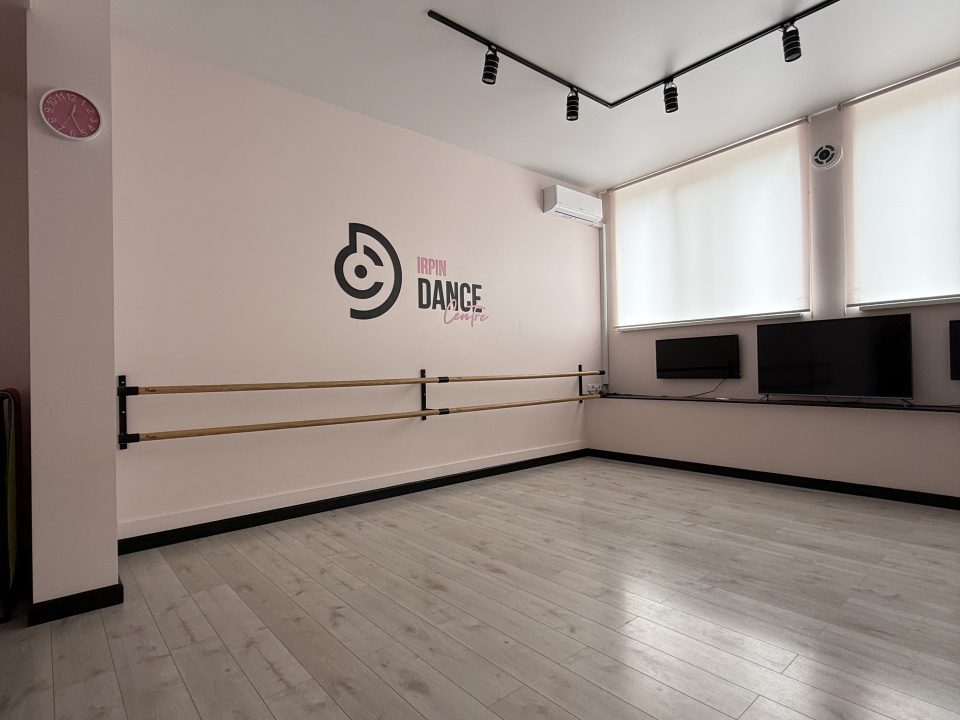 Flamingo Hall studio, photo 9 of 10
