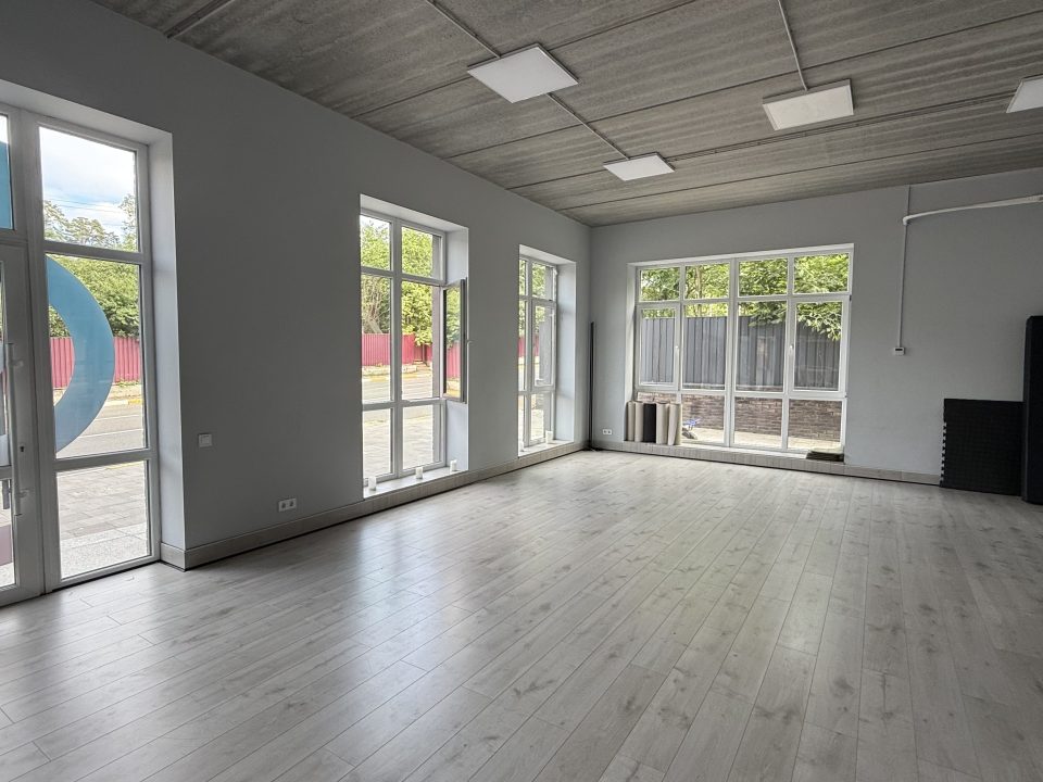 Neon Hall studio, photo 2 of 3