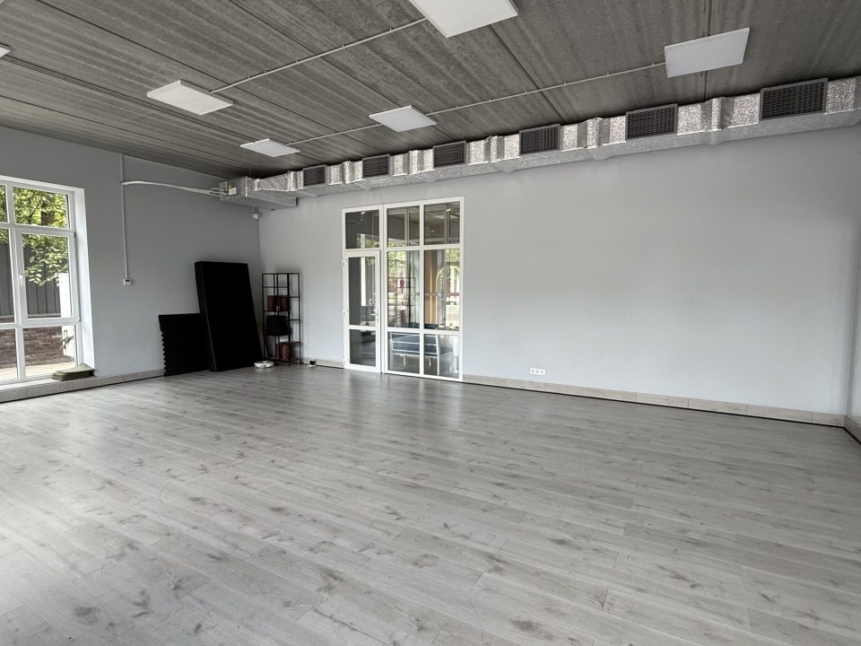 Neon Hall studio, photo 3 of 3