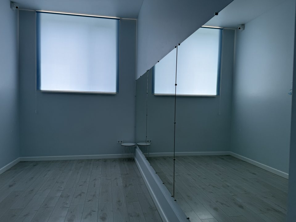 Sky Hall studio, photo 2 of 9